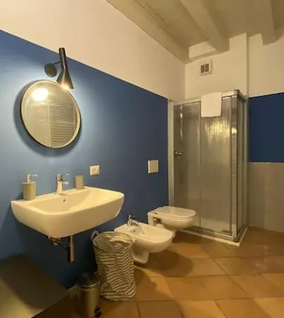 Appartement Ac, Wi-fi, Tv, Table And Bathroom Vérone