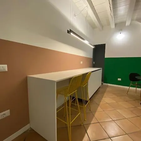 Appartamento Ac, Wi-fi, Tv, Table And Bathroom
