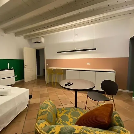 Appartamento Ac, Wi-fi, Tv, Table And Bathroom *